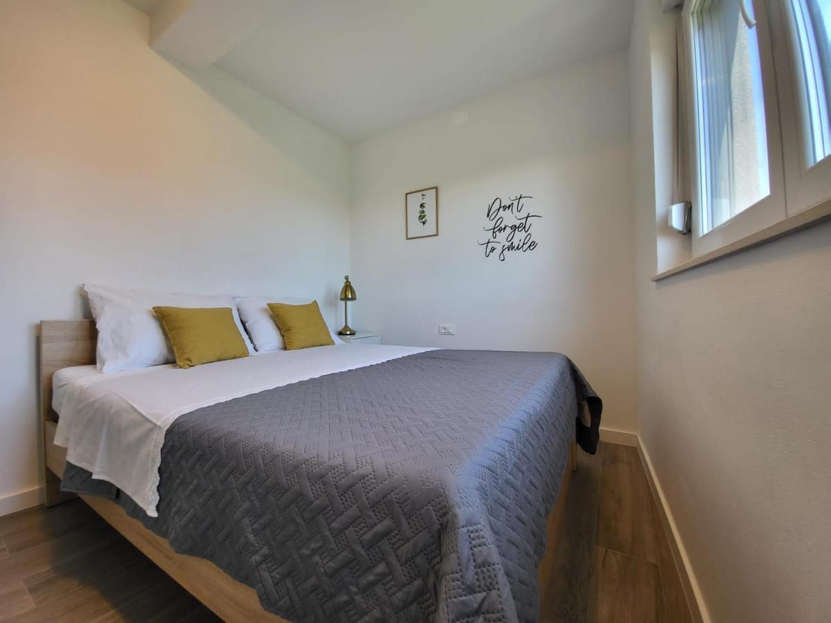 Апартаменты Vila Maslina-Apartman Br.4 Задар Экстерьер фото